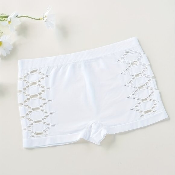 Seamless Hollow Out Boyshorts - Picture 2 of 7